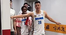 黑白直播-关于浙江队赛后回应争议，志在CBA常规赛名次提升，球迷炸锅，训练强度明显提升的信息