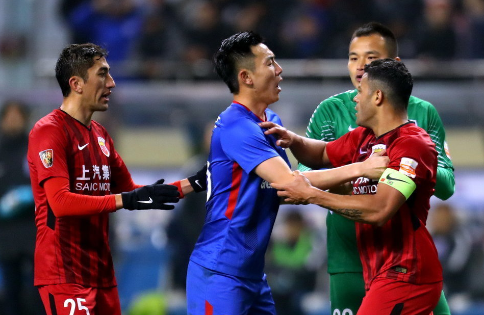 亚冠国际比赛日走向成谜，勒沃库森回应争议，赛场秩序良好，心理建设被强调(勒沃库森vs国际米兰比赛分析)