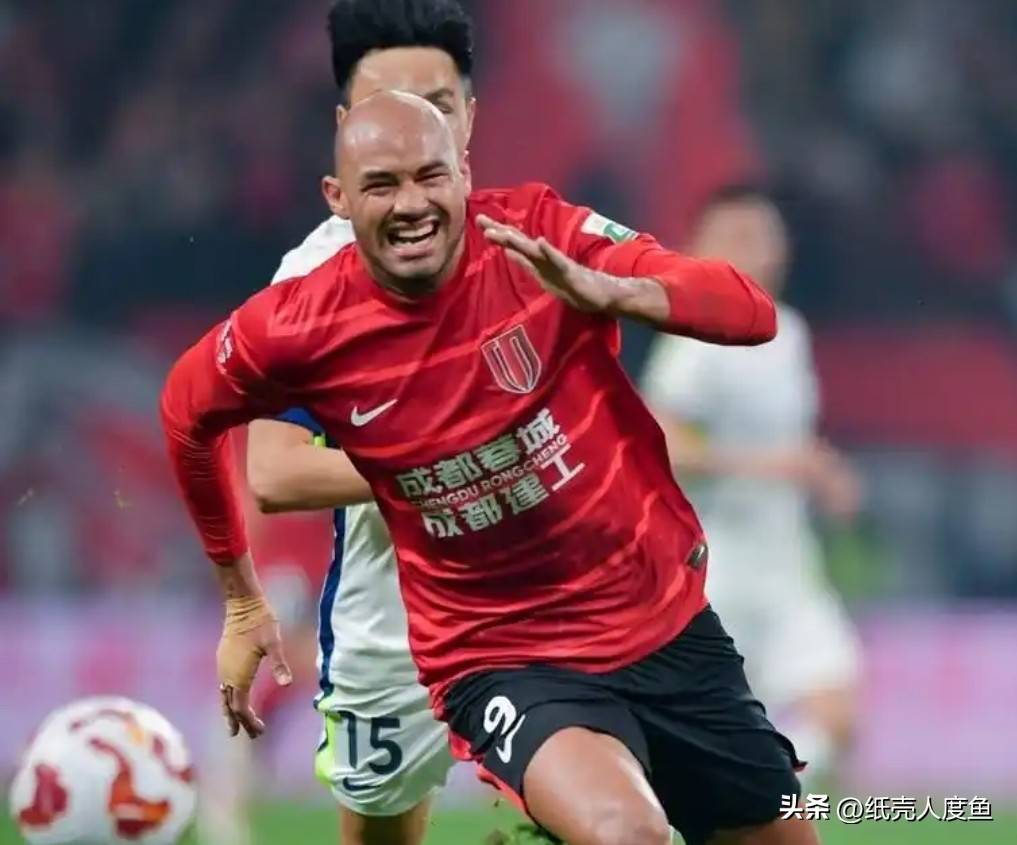  葡超国际比赛日走向成谜，成都蓉城遗憾出局，引发热议，轮换策略成焦点